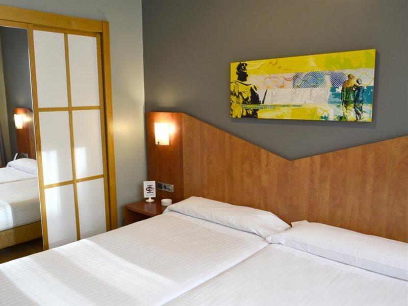 Hotel Alda Palacio Valdes Aviles Bagian luar foto