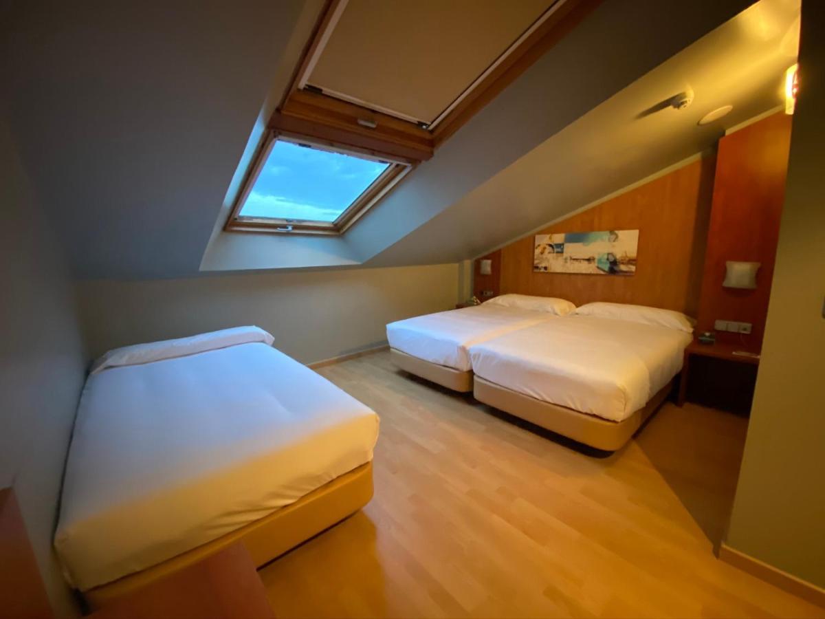 Hotel Alda Palacio Valdes Aviles Bagian luar foto